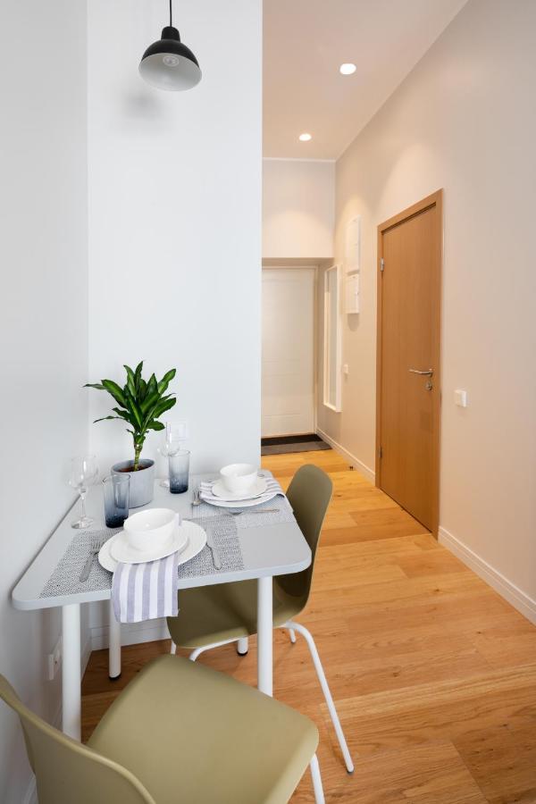 Modern Design In Center 公寓
