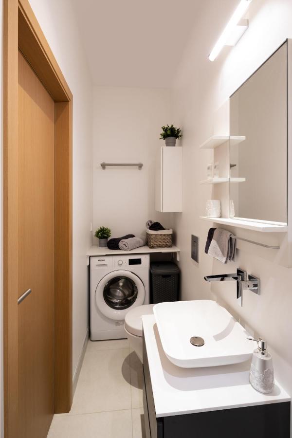 Modern Design In Center 里加