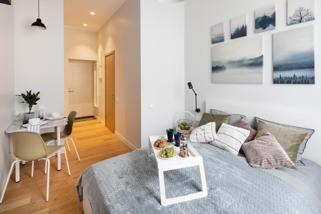 Modern Design In Center Huoneisto